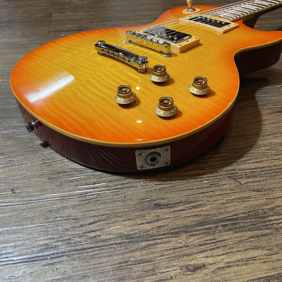 Maison Les Paul Type Electric Guitar（中古/送料無料）【楽器検索