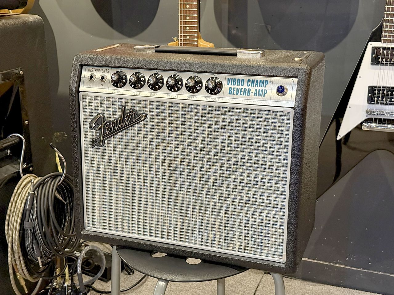 Fender '68 Custom Vibro Champ Reverb（中古）【楽器検索デジマート】