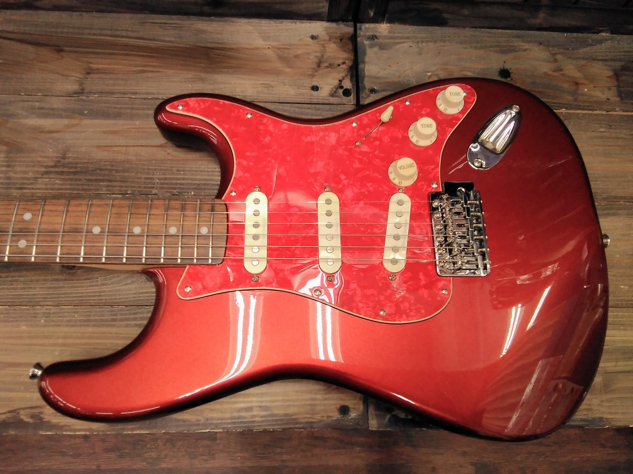 Squier by Fender Vintage Modified Stratocaster（中古/送料