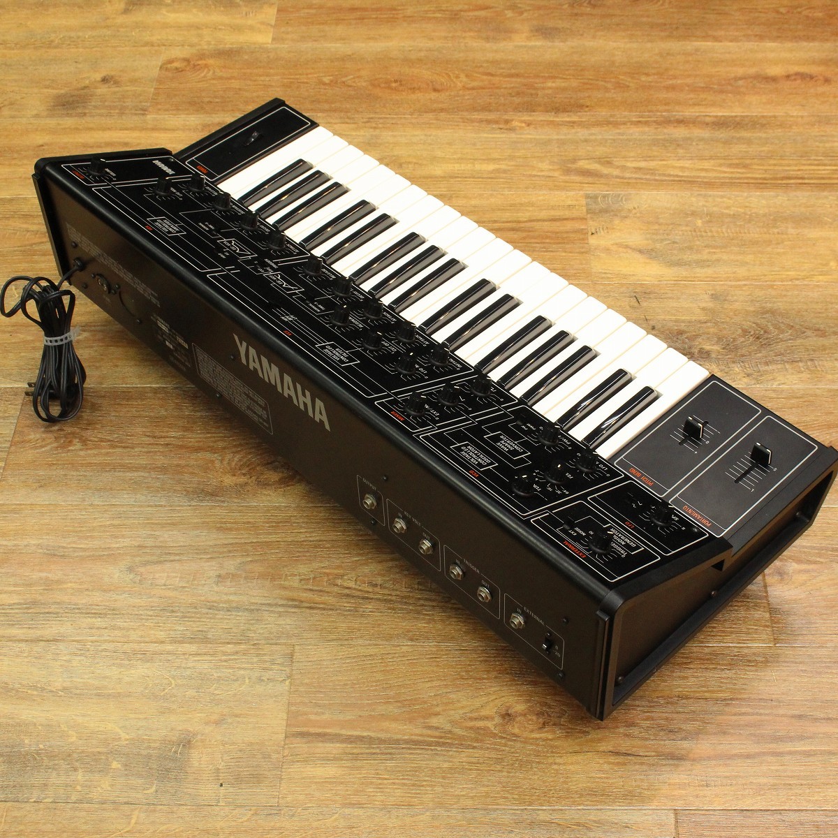 YAMAHA CS-10 【VINTAGE】 【キーボードマート新宿】【新宿店