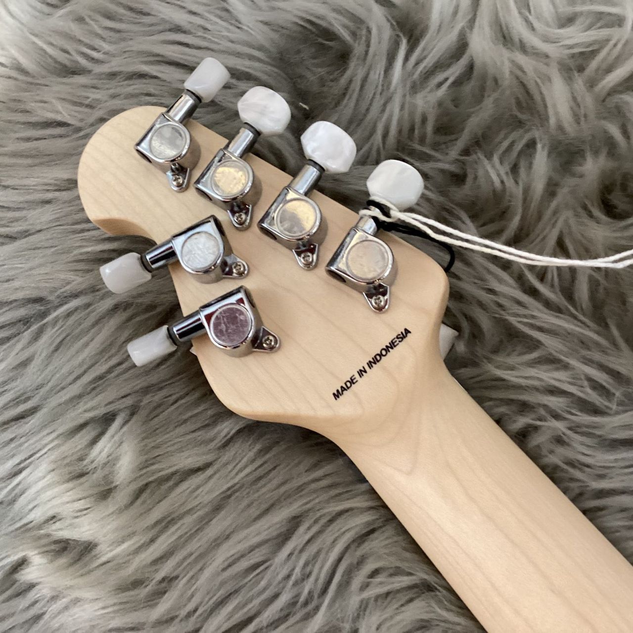 Sterling by MUSIC MAN AXIS AX40-TGO-M（B級特価/送料無料）【楽器