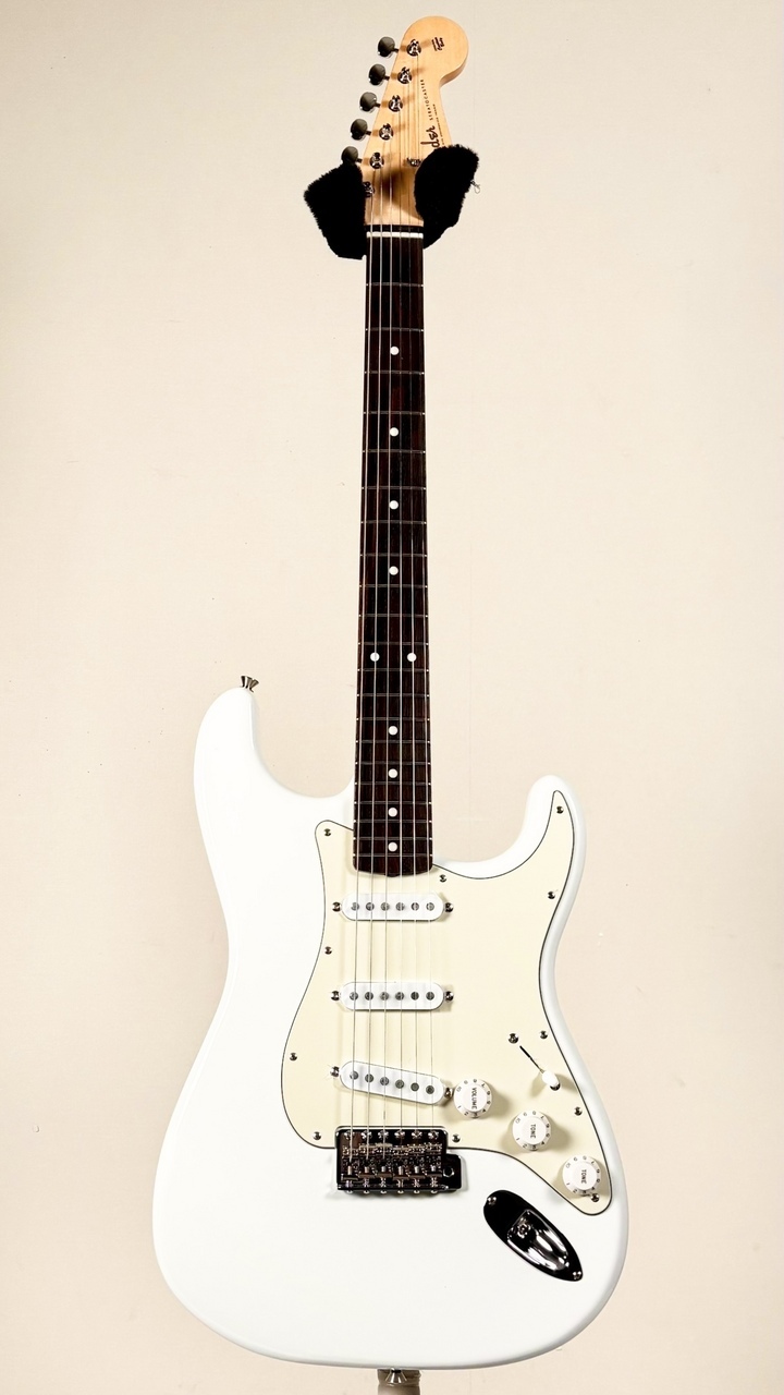 ギター Fender Traditional II 60s Stratocaster Fender Japan Traditional II 60s Stratocaster with RW FB in