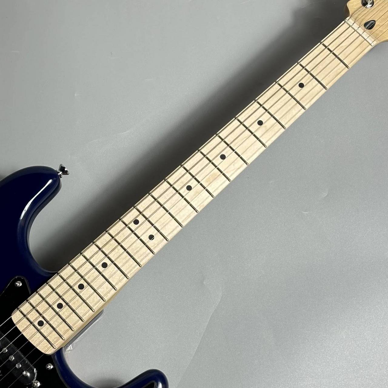 Squier by Fender 【入門用エレキギター】 Sonic Stratocaster HSS