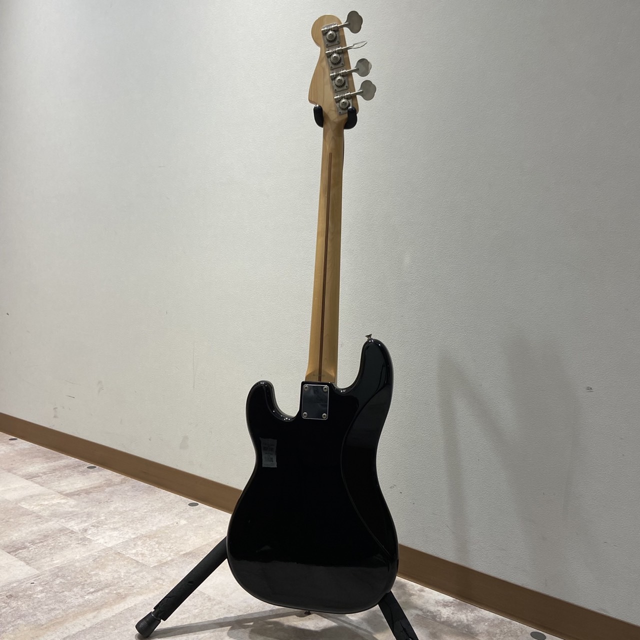 安心発送】 美品 fender precision bass 黒 ブラック ケース付き