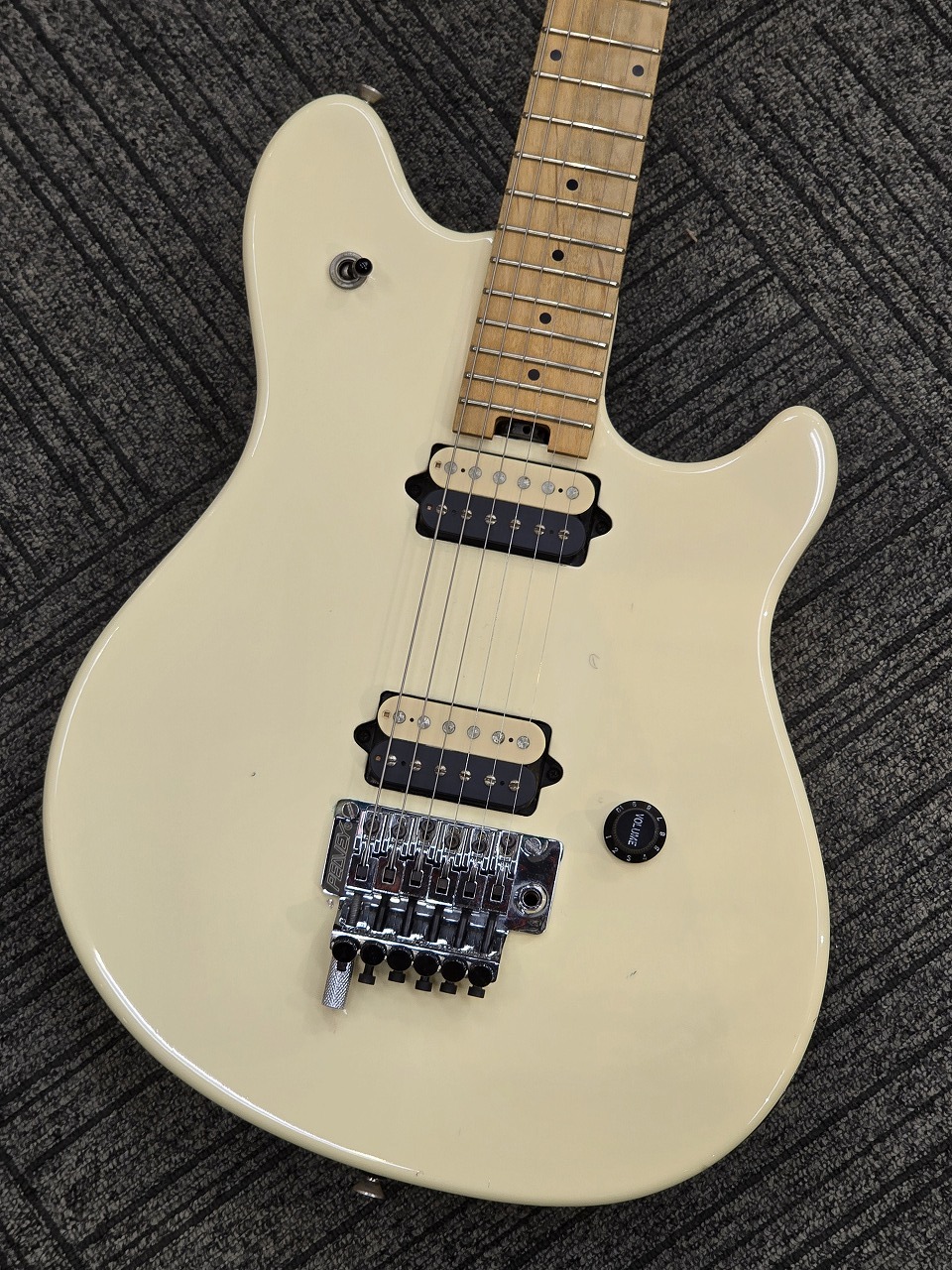 Peavey Wolfgang 1999製(純正ケースストラップ付き） PEAVEY(ピーヴィー) / EVH Wolfgang Standaed EVH Wolfgang
