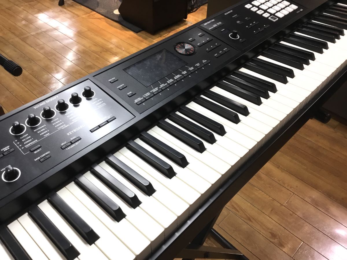 Roland FA-08 88鍵盤 展示品特価！（B級特価/送料無料）【楽器検索