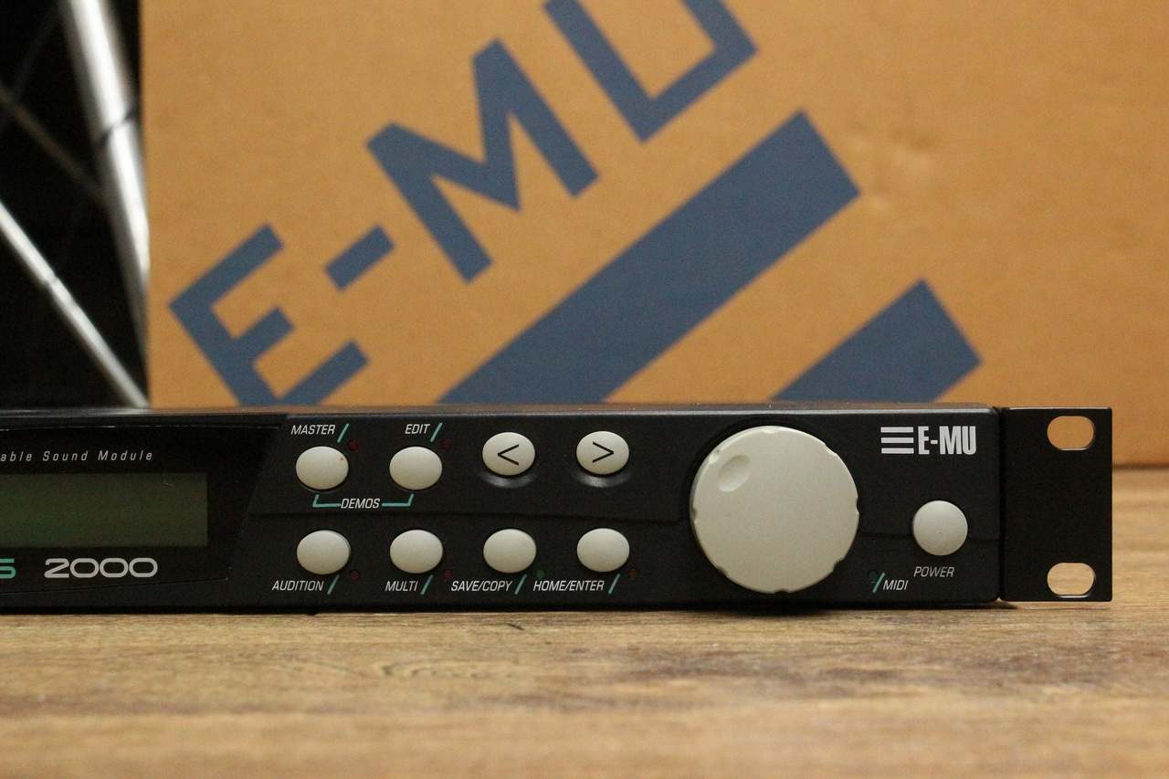 E-MU Proteus 2000 w/X-LEAD,World Expedition Sound ROM 【キーボード
