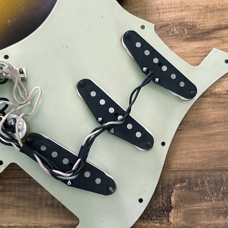 NO BRAND Freakaster Body & All Parts Neck Stratocaster Replica