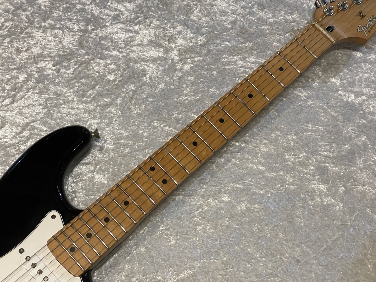 Fender Mexico Standard Stratocaster(Black)（中古/送料無料）【楽器