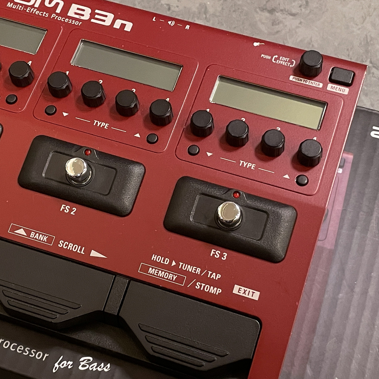 ZOOM B3n 【中古】【箱取説・9Vアダプター付】（中古）【楽器検索
