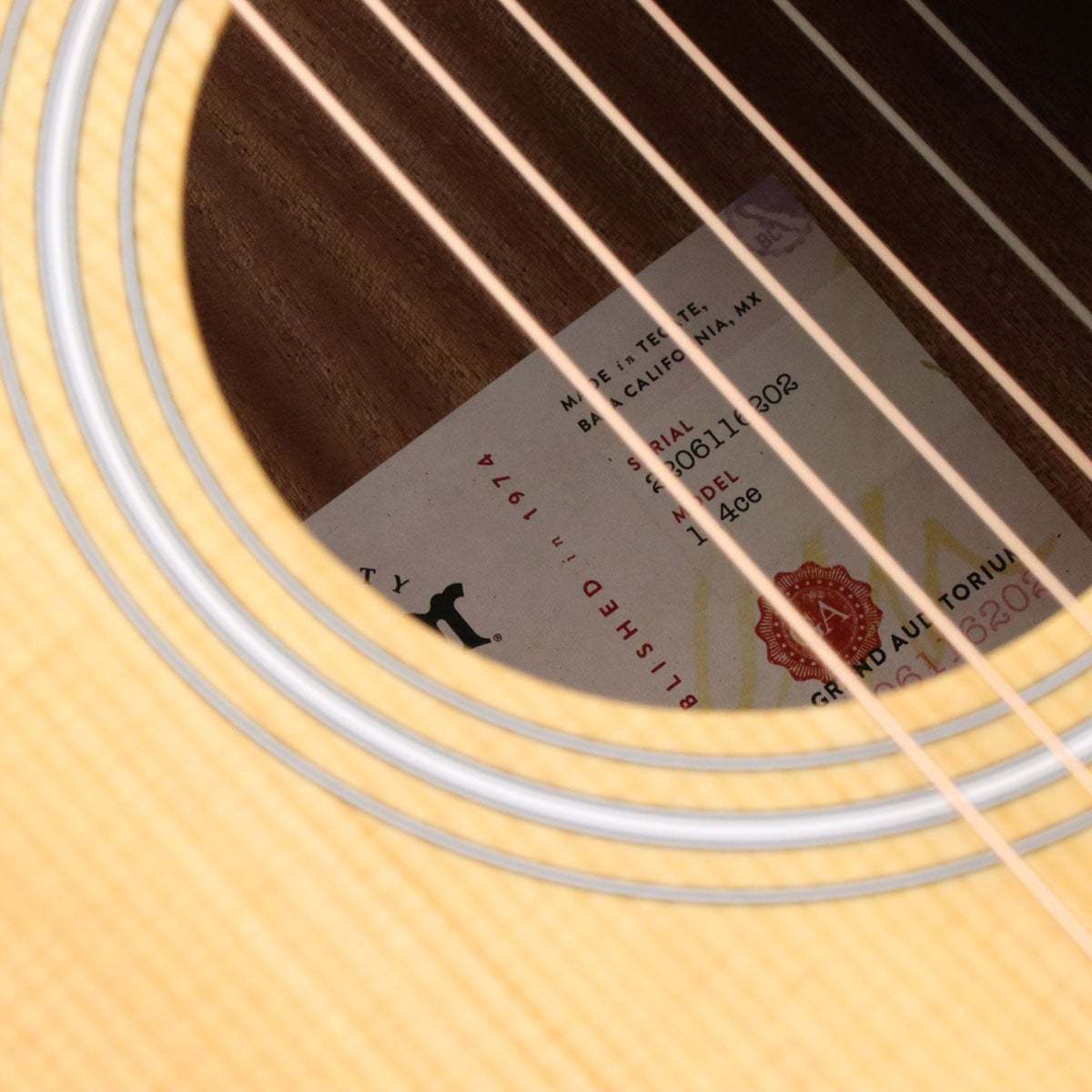 Taylor 114ce Natural with ES-2 Pickup System 【Harvest_Guitars