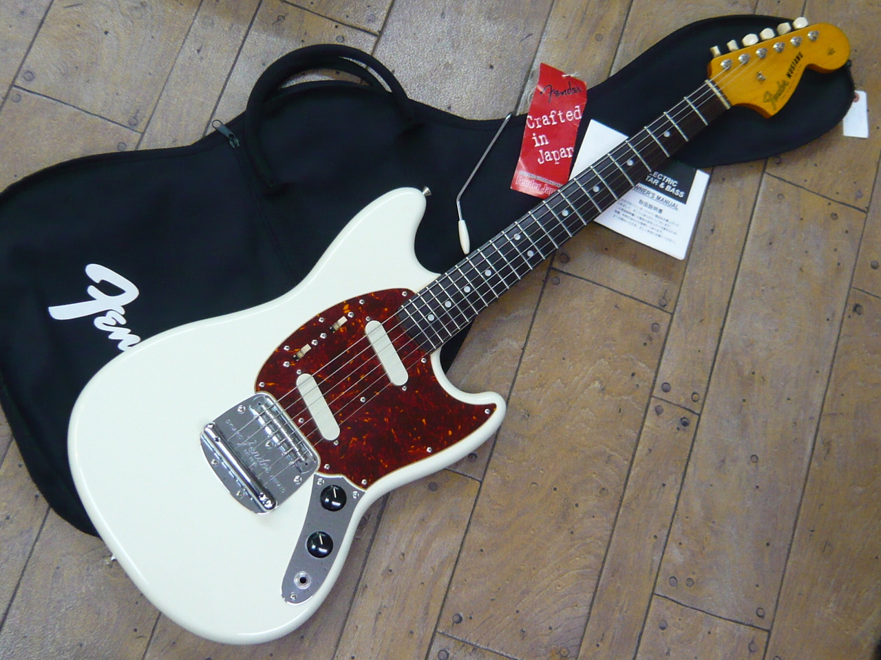 Fender Japan MUSTANG MG65-86（中古）【楽器検索デジマート】
