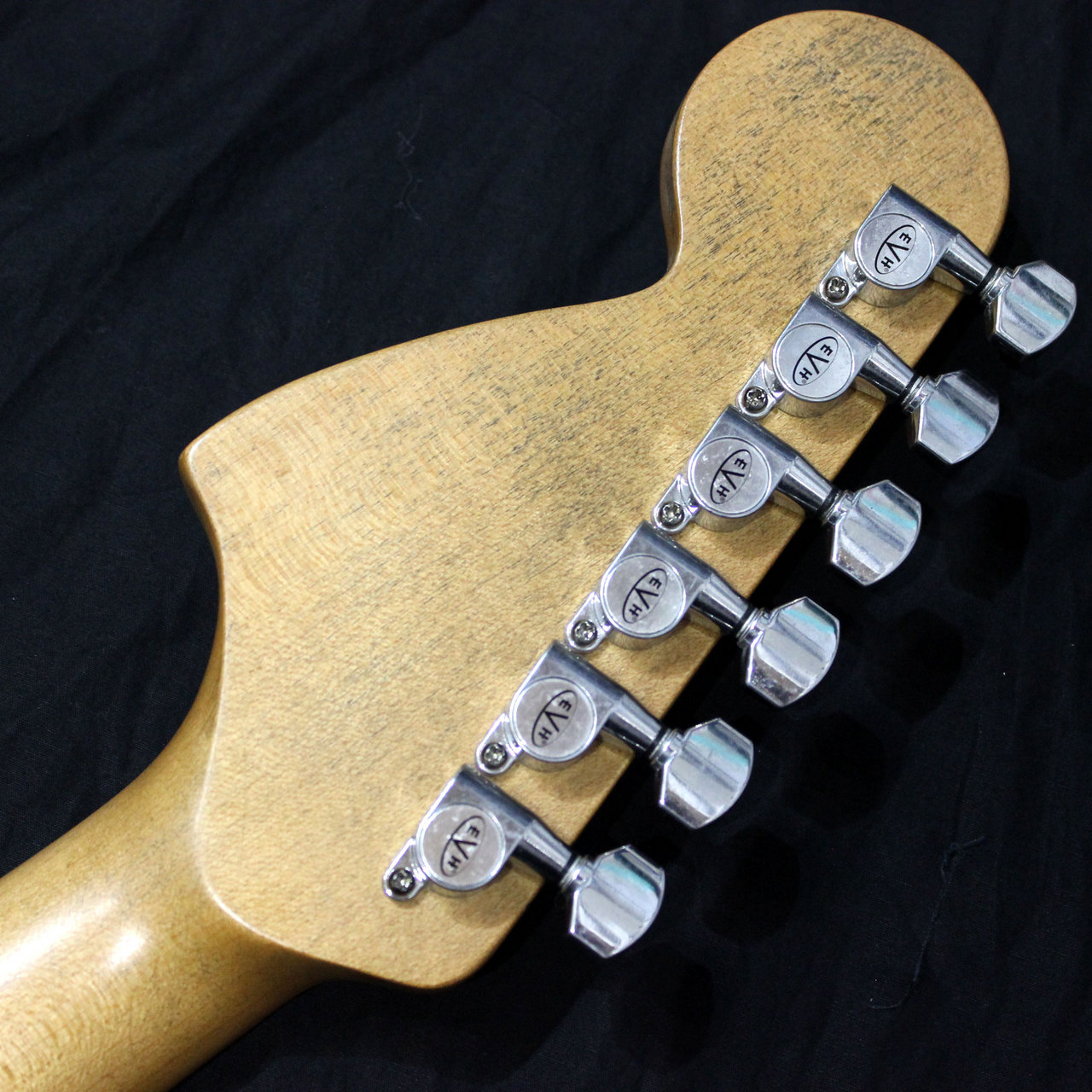 EVH Striped Series White with Black Stripes Relic 白黒 ストライプ