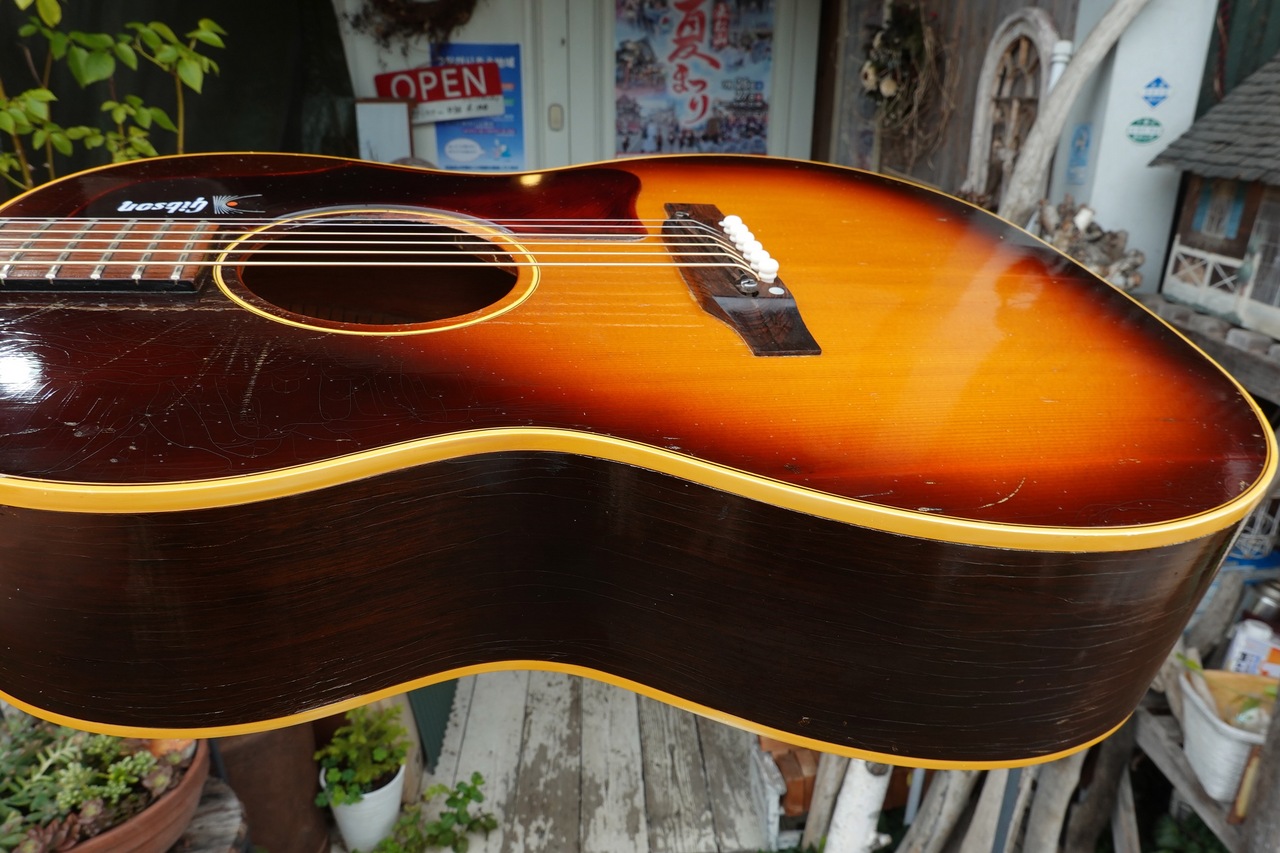 m*t様 Gibson 1960’s B-25 ビンテージ Gibson B-25 - Cherry Sunburst - 1960s, Excellent – Big City