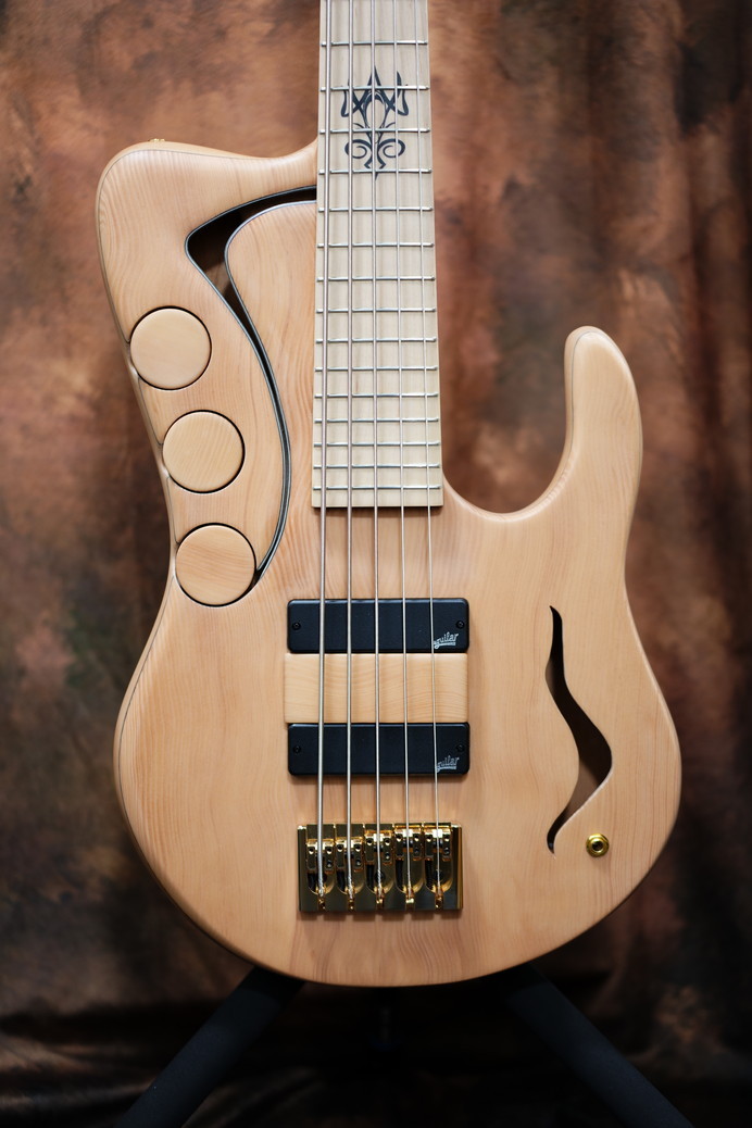 Benevolent Basses Carnival 5 Munir Hossn Signature（新品/送料無料
