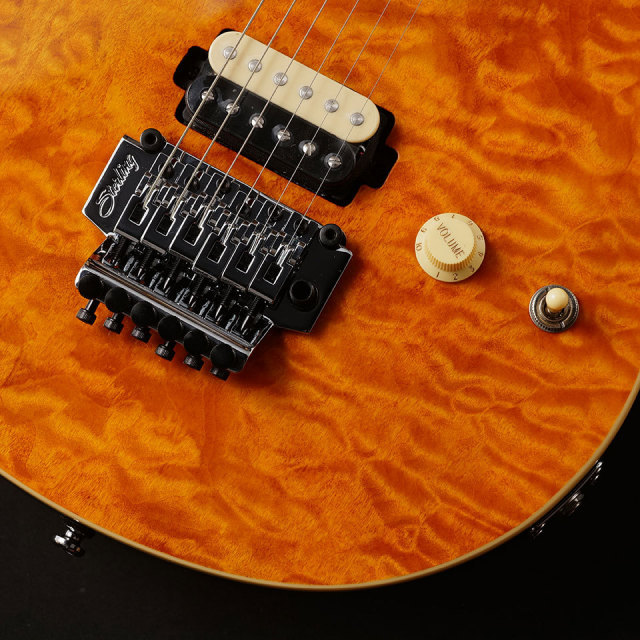 【美品】Sterling / AX40 Transparent Gold Sterling by MUSIC MAN Axis AX40 (Transparent Gold) #401