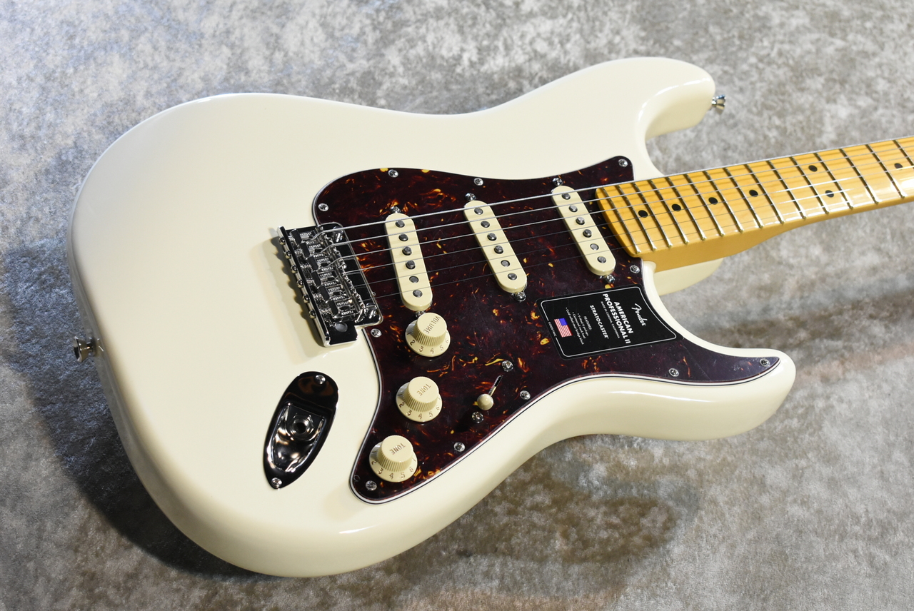 Fender AmericanProfessional Ⅱ 最終値 Fender AMERICAN PROFESSIONAL II STRATOCASTER Olympic White
