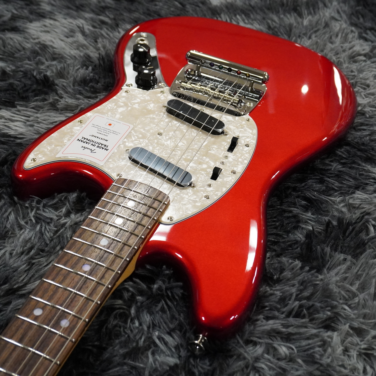 Fender Made in Japan Traditional 70s Mustang Candy Apple Red【2025