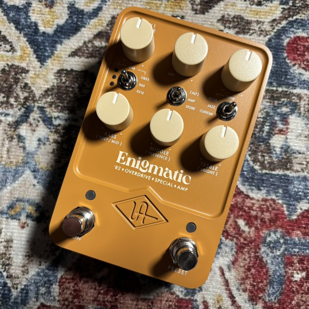 Universal Audio UAFX Enigmatic '82 Overdrive Special Amp Universal Audio UAFX Enigmatic '82 Overdrive Special Amp