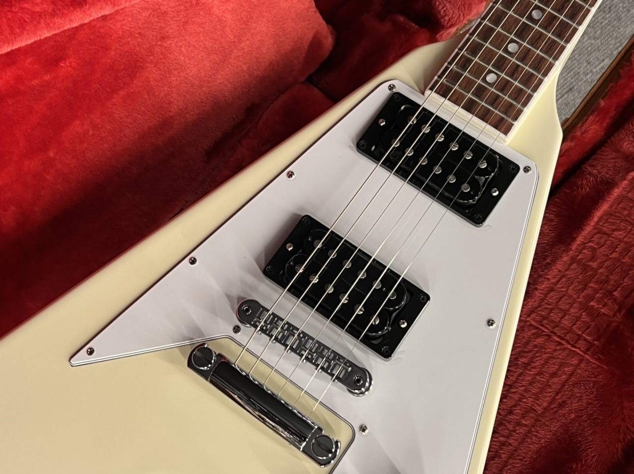 Gibson 70s Flying V (#209520350) Classic White（新品/送料無料）【楽器検索デジマート】