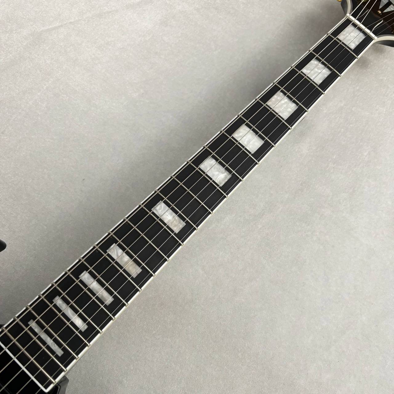 Epiphone SG Custom -Ebony- #24101528962 ≒3.22kg【お好みの弦