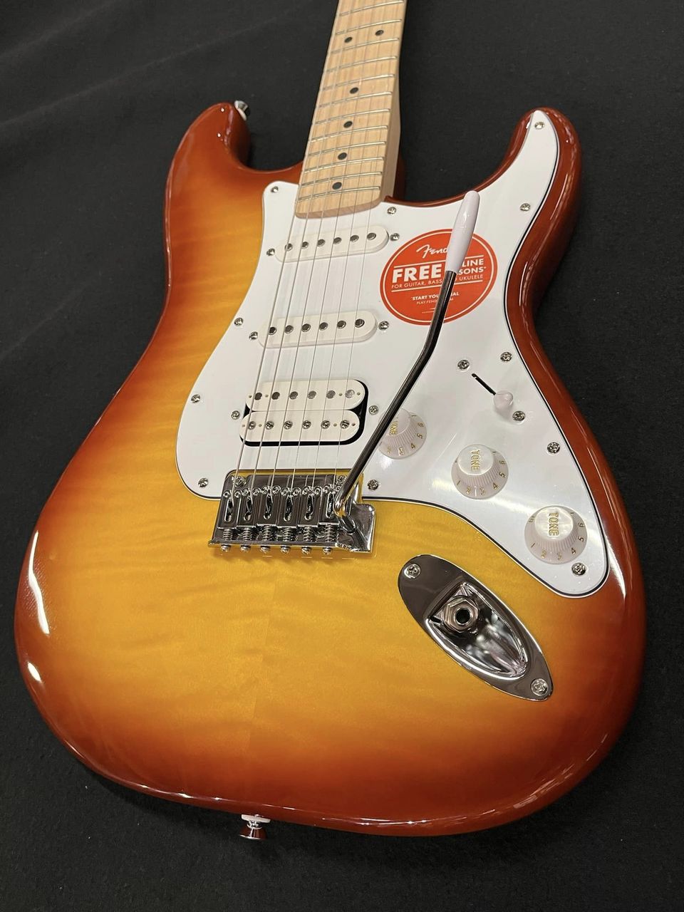 Squier by Fender AFFINITY SERIES STRATOCASTER FMT HSS Sienna