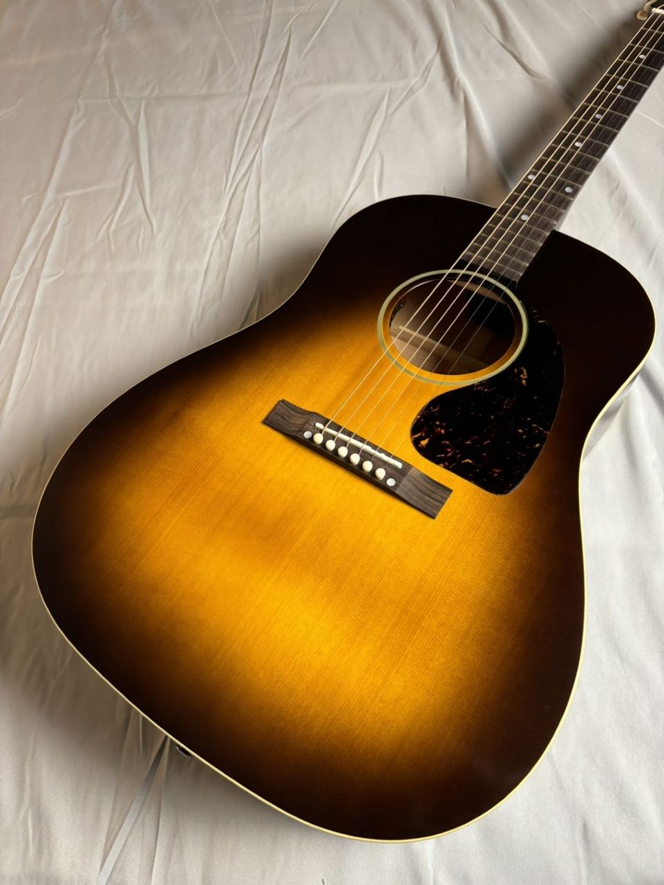 Epiphone Tamio Okuda J-45 Washed Vintage Sunburst