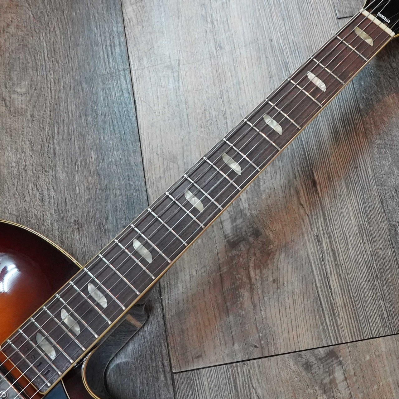 良品 YAMAHA AE-12 1973年 日本製 フルアコ ハードケース付 YAMAHA AE-12（ビンテージ）【楽器検索デジマート】