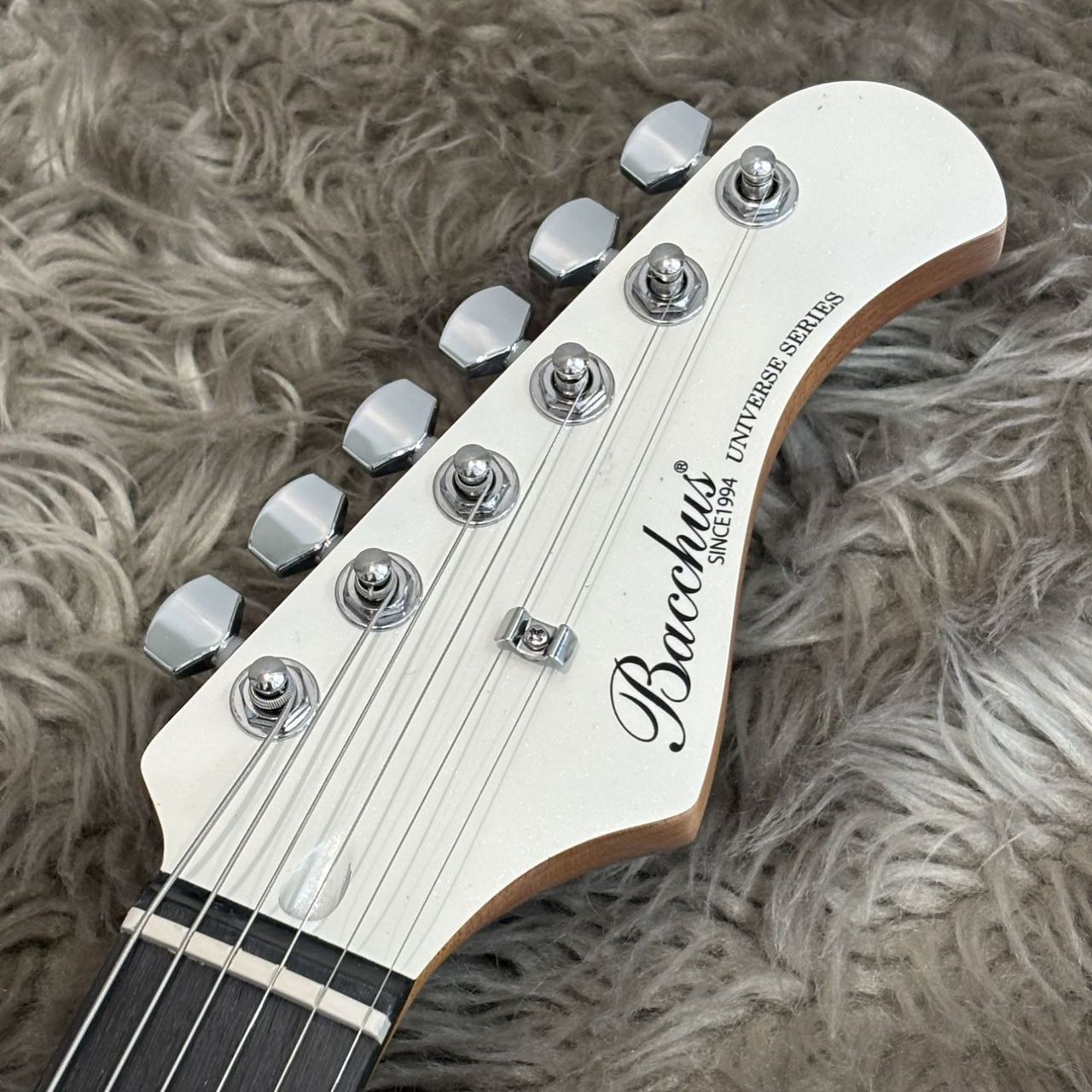 Bacchus Universe Series ホワイト エレキギター Bacchus Universe Series BTE-2-RSM/M -OWH- │ ホワイト《エレキ