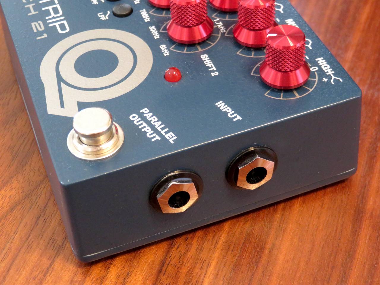 TECH21 Q STRIP / アナログEQ・プリアンプ・DI【ベース定番/ギター