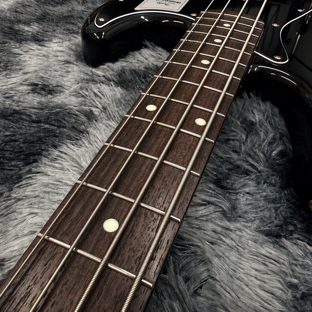 Fender Made in Japan Traditional 2025 Collection 60s Jazz Bass 