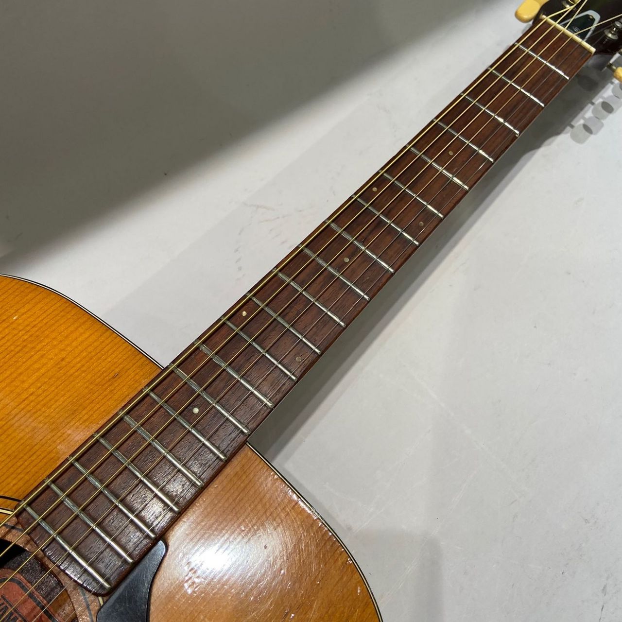 YAMAHA FG 赤ラベル 1971年 ヴィンテージ YAMAHA FG 赤ラベル 1971年 ヴィンテージ YAMAHA FG 赤ラベル 1971年