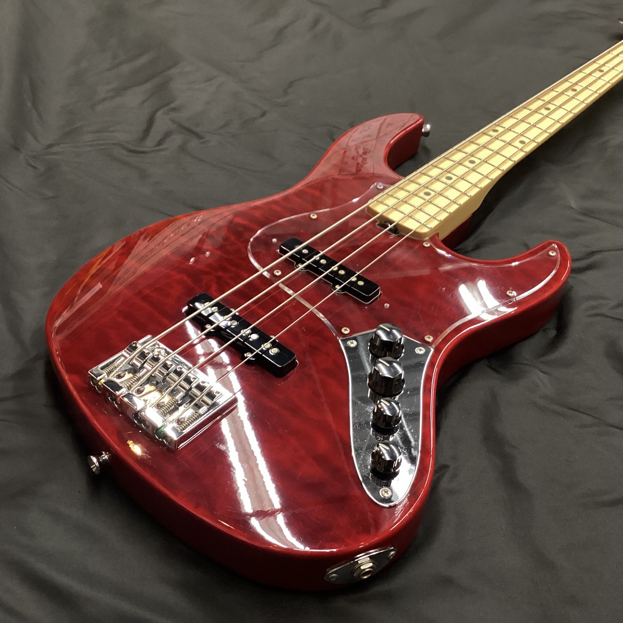 ベース EDWARDS E-AM-150AS/M E-AM-150QM | ESP GUITARS