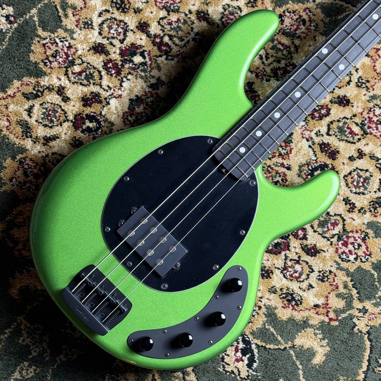 MUSIC MAN 【現物画像】Stingray4 Special E Kiwi Green/≒4.08kg