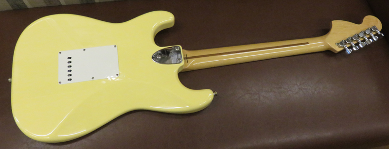 Fender Japan ST72 YWH（中古）【楽器検索デジマート】