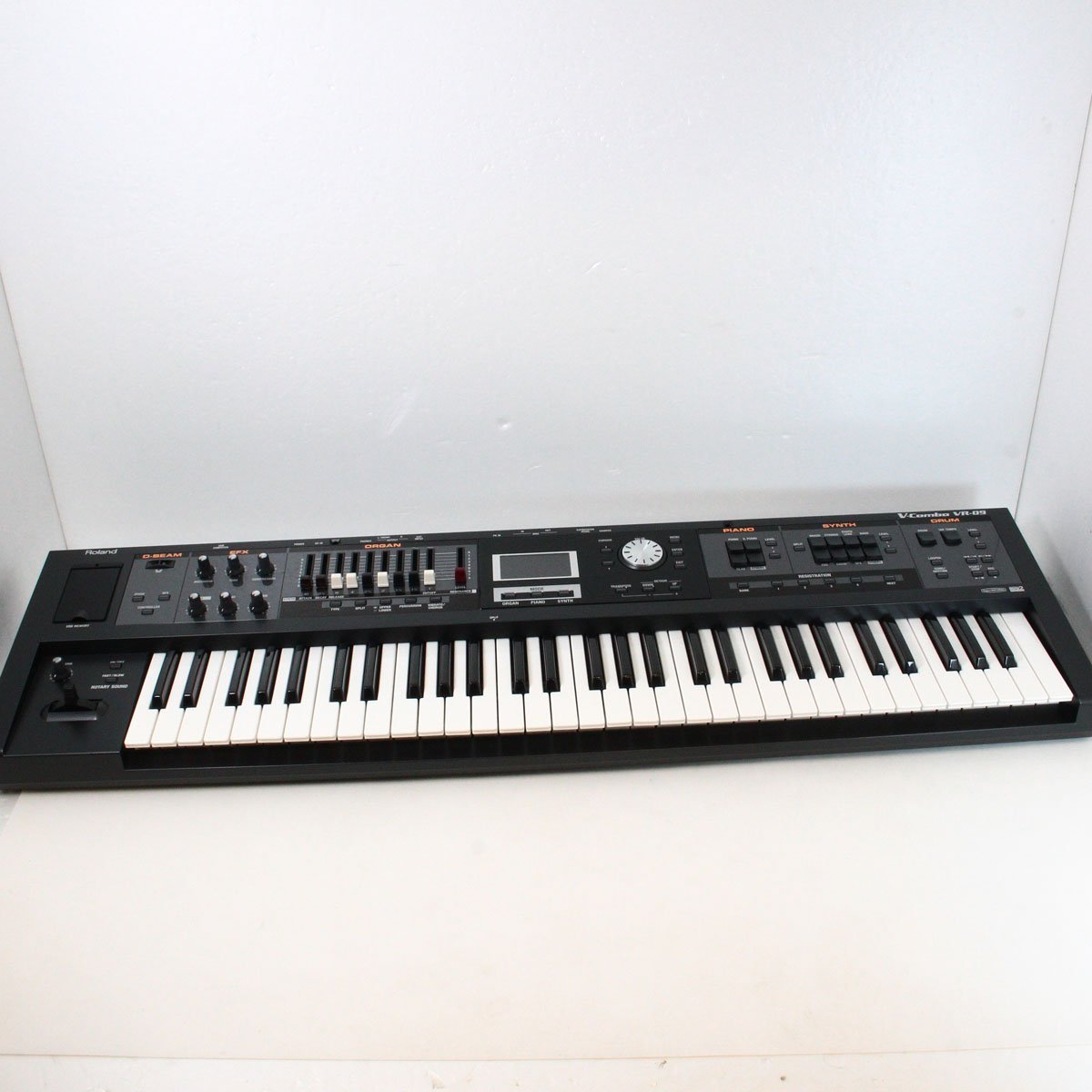 Roland VR-09 V-Combo ソフトケース付きシンセサイザー 高額買取実施中!!】Roland 61鍵ライブ・キーボード