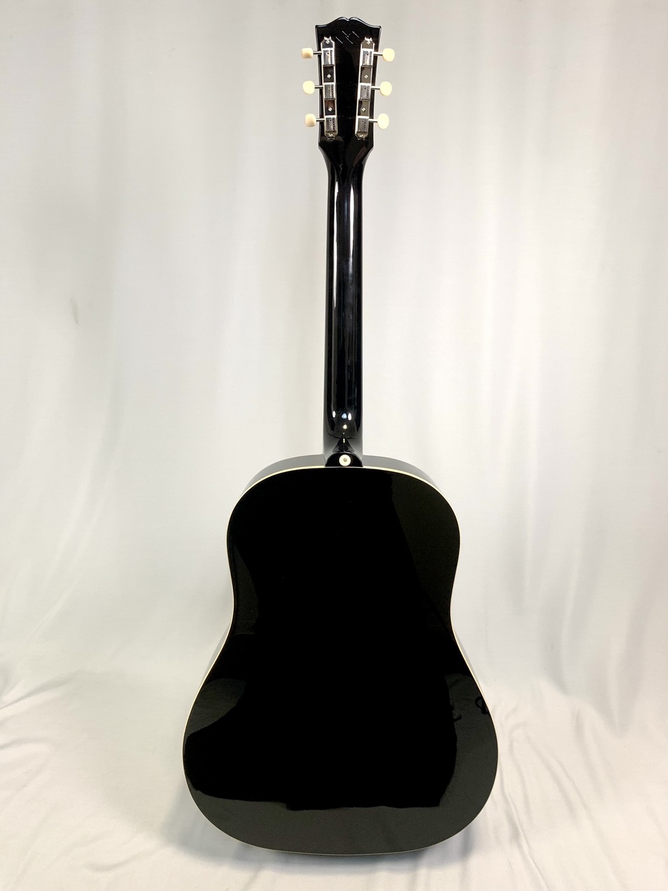 Epiphone Epiphone Inspired By Gibson Custom Kazuyoshi Saito J-45