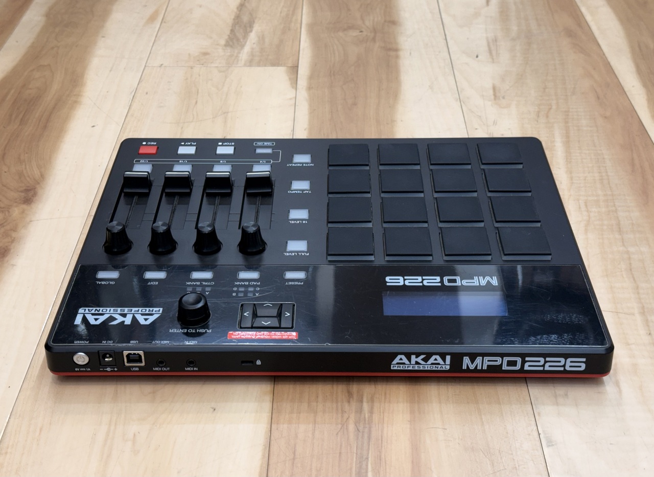AKAI MPD226（中古）【楽器検索デジマート】
