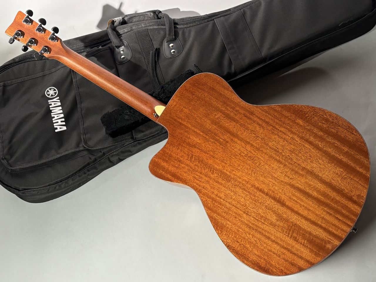 YAMAHA FSX825C BS(ブラウンサンバースト) アコースティックギター