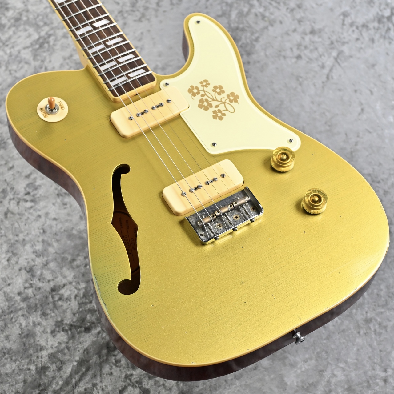 Bruno TN-295 エレキギター 本体 ゴールド BRUNO 【2023年製美品中古】TN-295 -Brass Powder Gold- ≒2.66kg