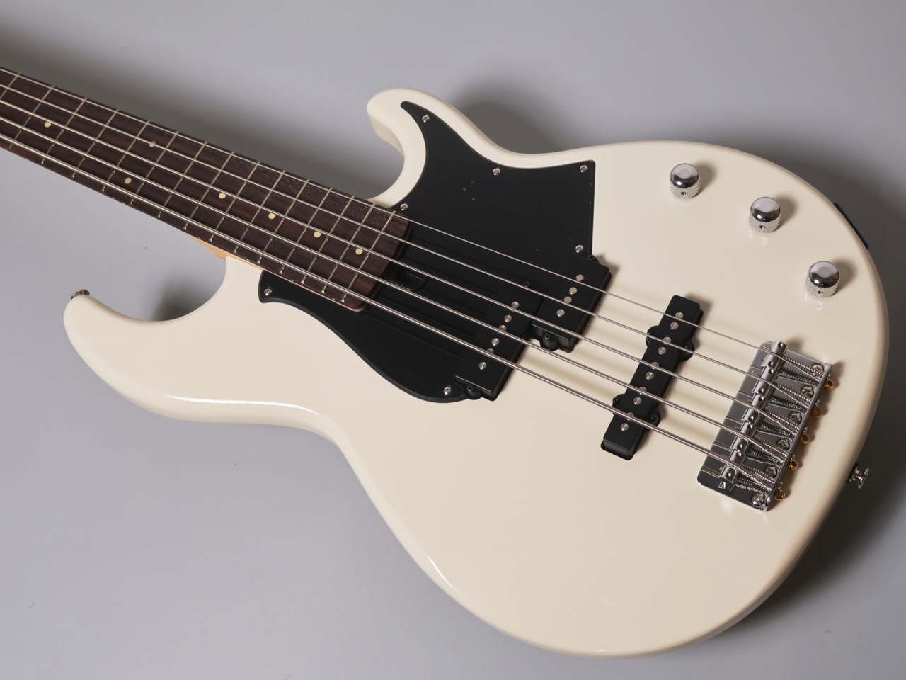 YAMAHA BB235 -Vintage White-【4.44kg】【新品特価】（新品特価