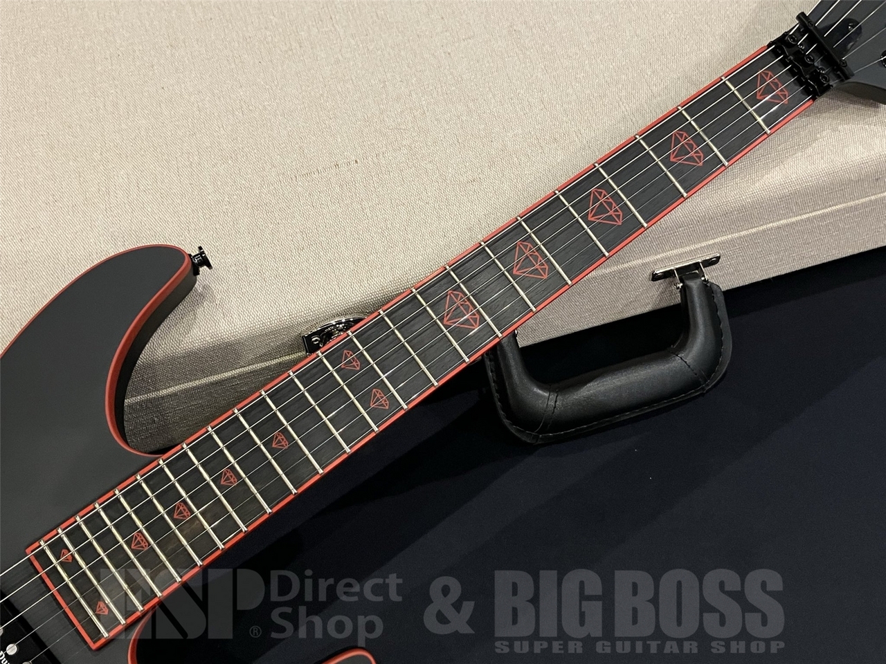 PEAVEY Adrian Vandenberg Signature Guitar / Matte Black（新品/送料