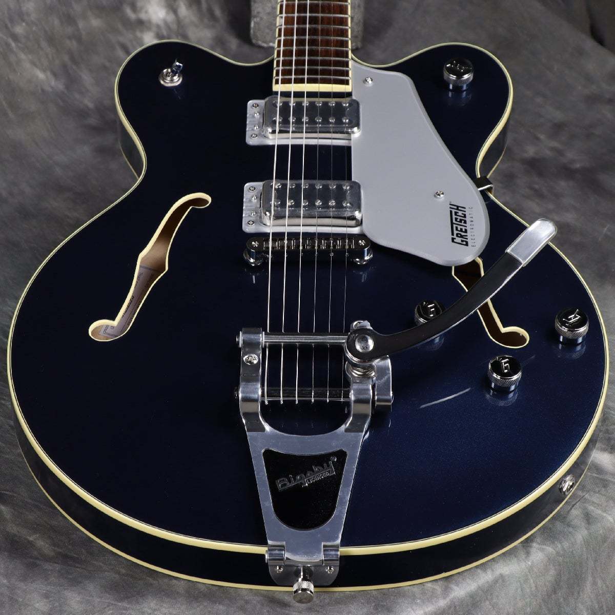 Gretsch G5622T Electromatic Center Block Double-Cut with Bigsby
