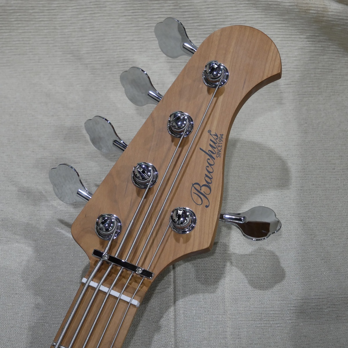 Bacchus WJB5-1DX-AC RSM/M BLK (Black) 【アクティブ5弦ベース
