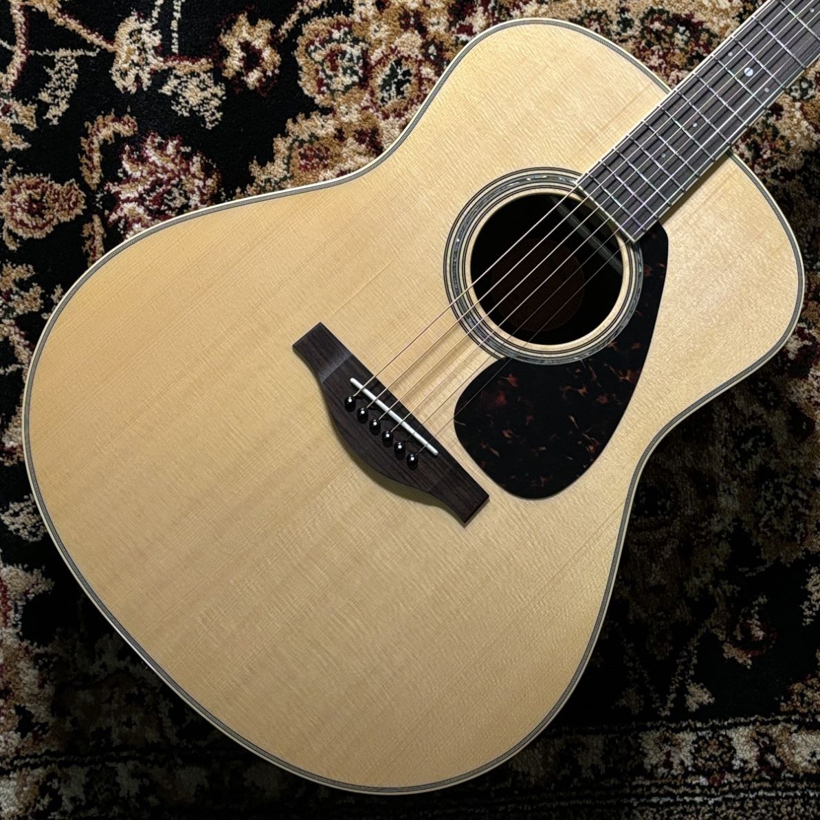 YAMAHA LL6 ARE NT (ナチュラル) エレアコギター YAMAHA 現物写真