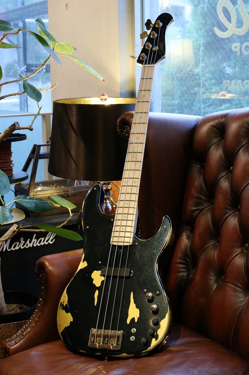 Xotic XTB-1T 4st Black Over Aztec Gold Heavy Aged Gold Xotic XTB-1T 4st Black Over Aztec Gold Heavy Aged Gold