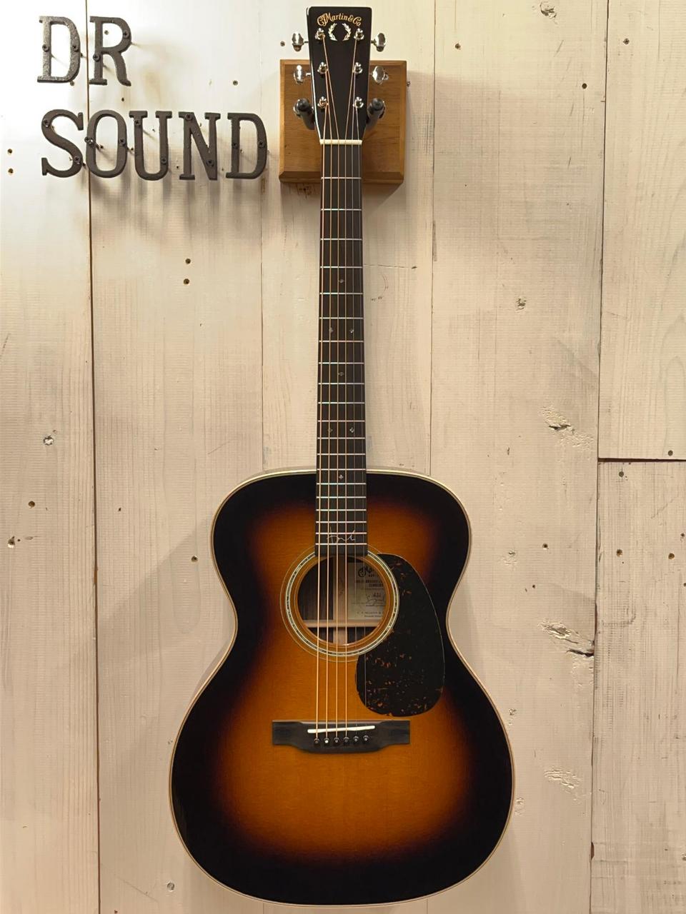 Martin 000-28 Brooke Ligertwood Sunburst #2793606 【無金利 Martin 000-28 Brooke Ligertwood Sunburst #2793606 【無金利