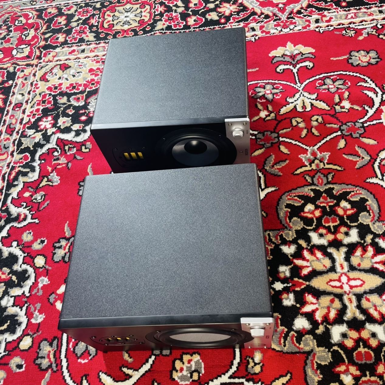 EVE SC205 スピーカー2本 付属品、箱あり EVE SC205 スピーカー2本 付属品、箱あり EVE SC205 スピーカー2本