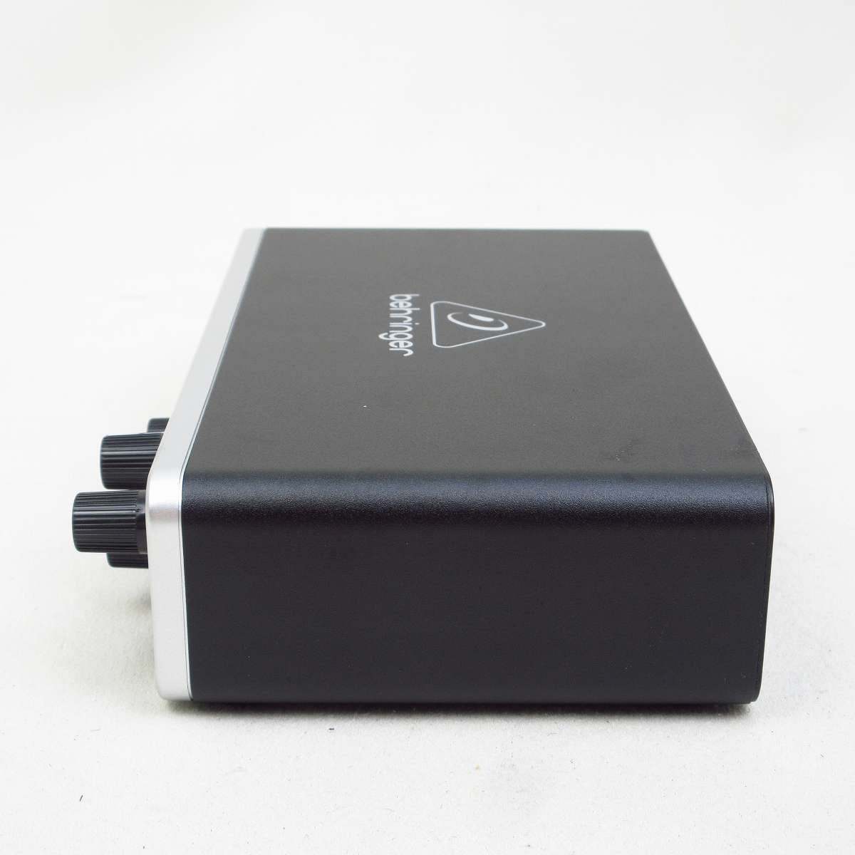 BEHRINGER UPHORIA UMC204HD 