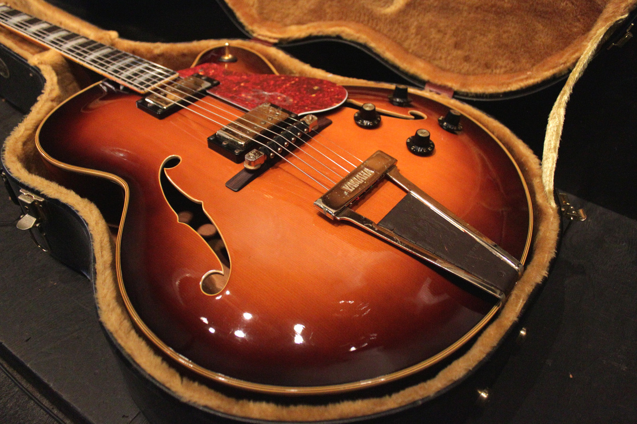 YAMAHA AE-18 Sunburst（ビンテージ）【楽器検索デジマート】
